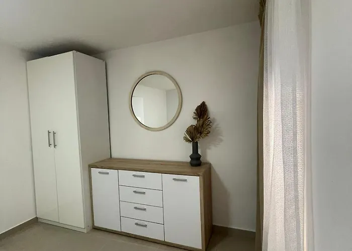 Ii Apartamento *